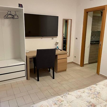 Alex Comfort House Bari Exterior foto